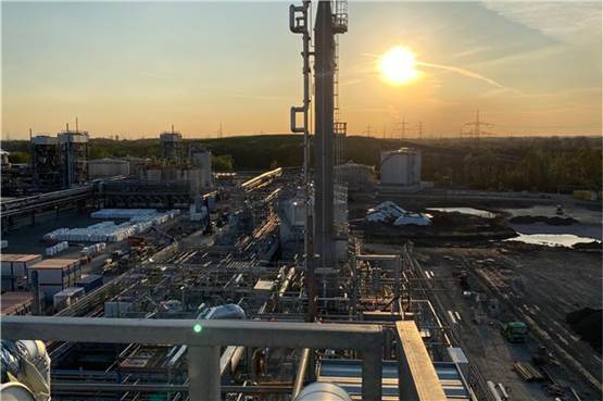 Rütgers: Umweltministerin Schulze betrachtete Öko-Wandel im Chemie-Werk