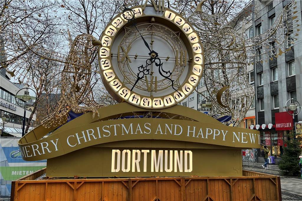 Dortmunder Weihnachtsmarkt wird teurer: Das kosten Essen und Attraktionen Weihnachtsdeko in der Kleppingstraße in Dortmund