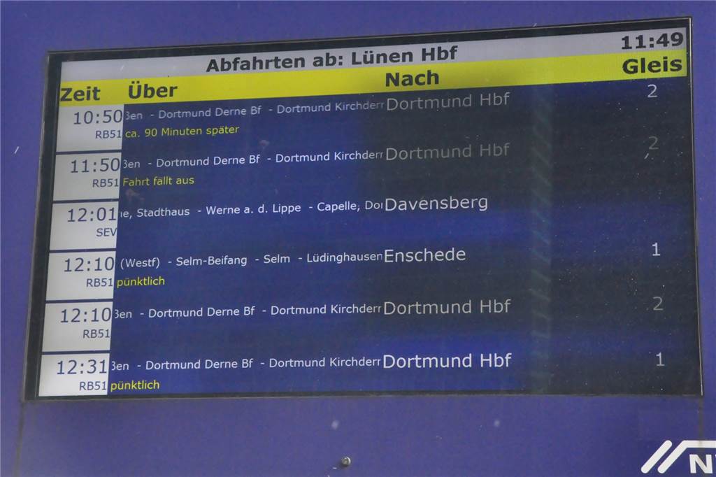 Verspätungen: Zweckverband Nahverkehr kritisiert Eurobahn - kein Geld Einmal mehr setzen viele Pendler die Hoffnung darauf, dass die Deutsche Bahn und die Eurobahn ihre Probleme mit Verspätungen und Zugausfällen in den Griff bekommen.