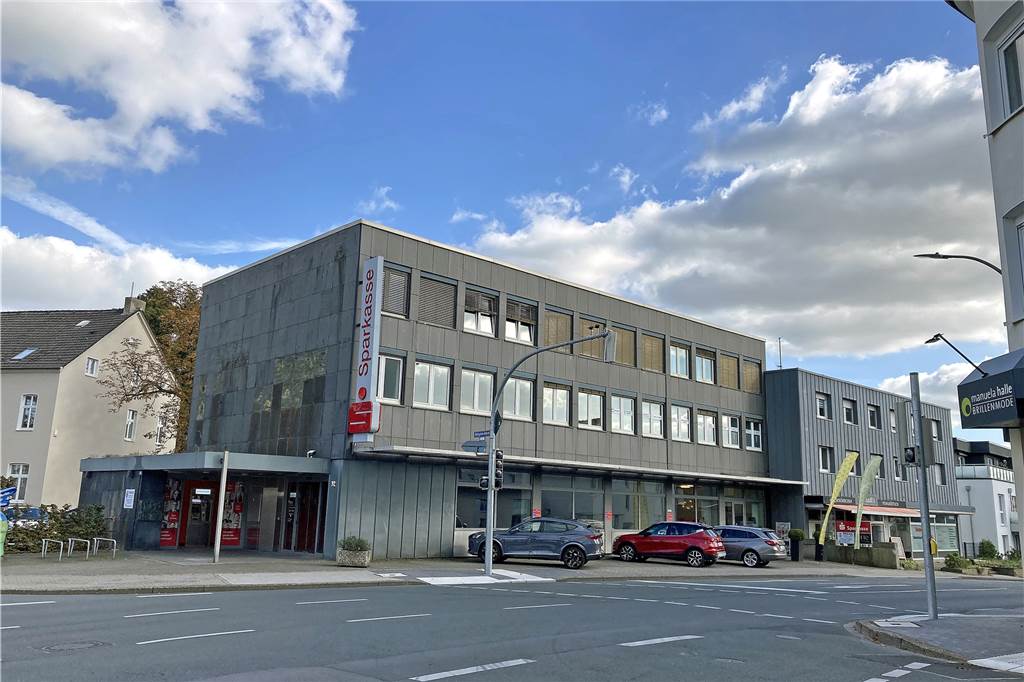 Ehemalige Volksbank steht leer: Schnelle Lösung statt langer Leerstand Sparkasse in Wellinghofen