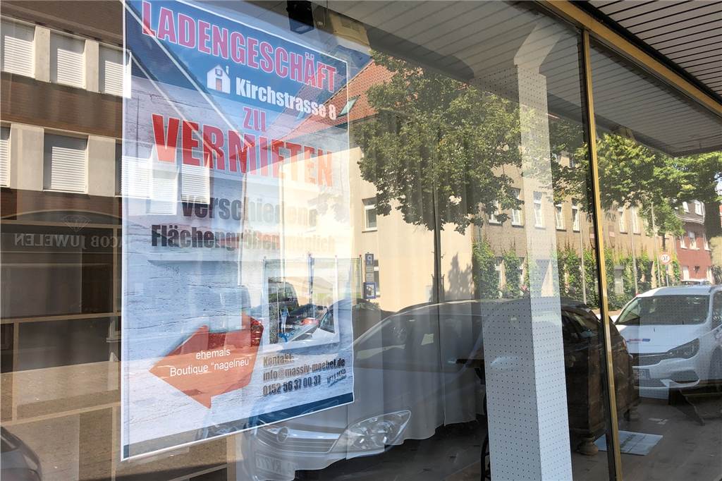 Leerstände in der Innenstadt Olfen: Florian Gernitz hat ein Auge drauf Einst eine Boutique, heute leer. Eines der Beispiele für Leerstände in der Olfener Innenstadt steht in der Kirchstraße.