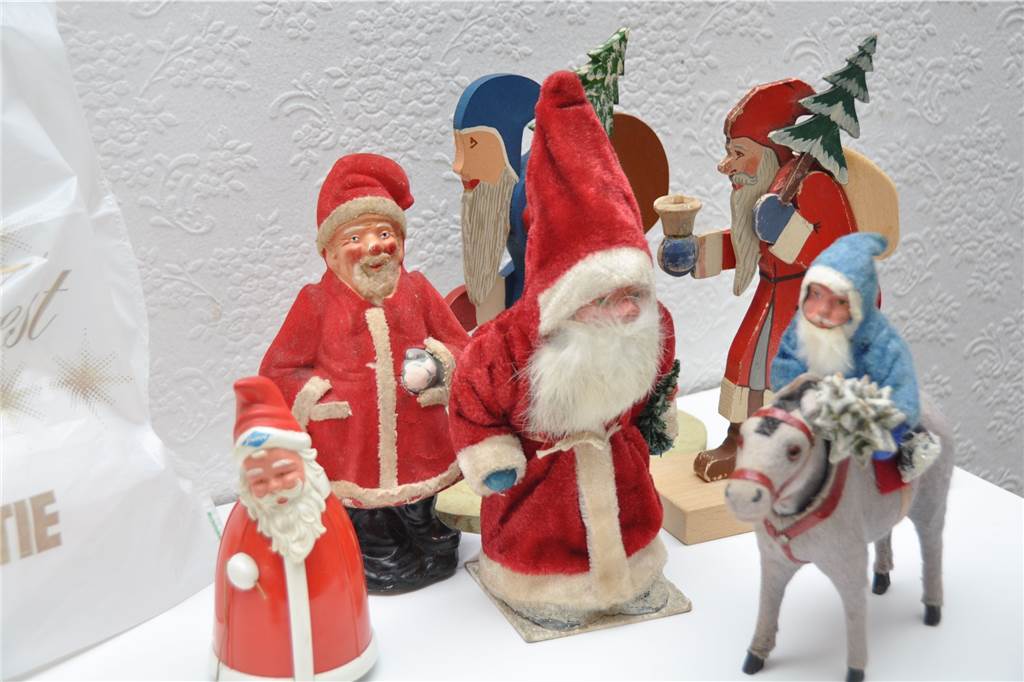 Weihnachten im Museum: Als es Bescherung nur in bürgerlichen Familien gab Einst waren Weihnachtsmänner die Gabenbringer. Ganz früher galten sie als strenge Gesellen.