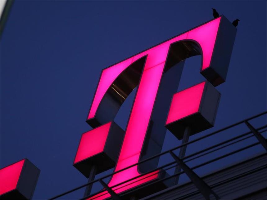Telekom verunsichert Kunden in Nordkirchen Einzelne Mobilfunk-Kunden der Deutschen Telekom sind Opfer einer Betrugsserie beim Online-Banking geworden. Foto: Oliver Berg/Archiv