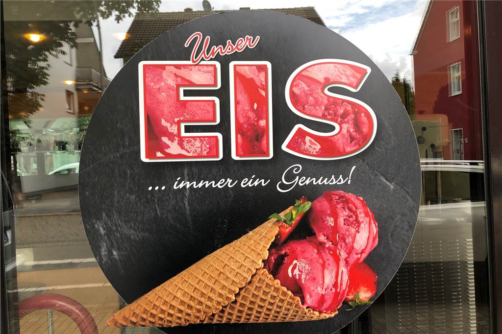 Eis gab's immer schon an der Husener Straße 65. Und das bleibt auch so