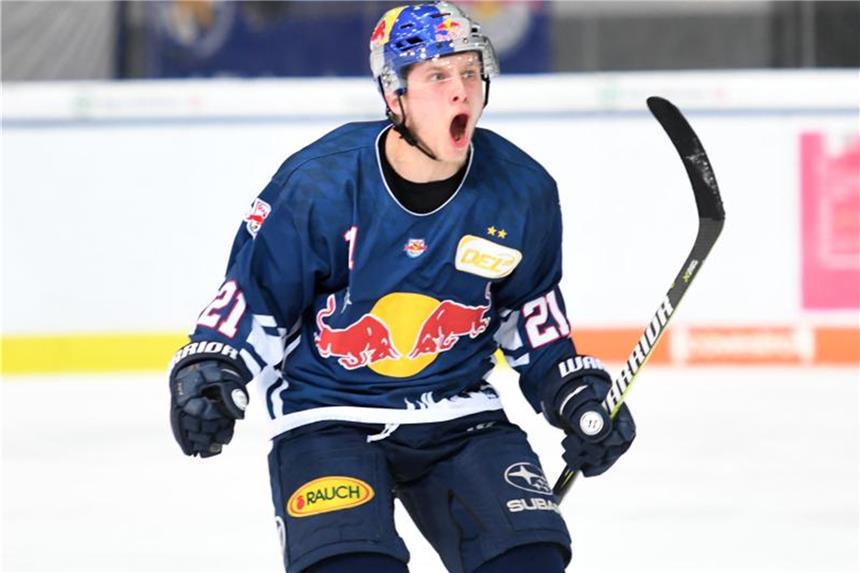 Eishockey-Nationalspieler Kahun wechselt in die NHL Eishockey-Nationalspieler Dominik Kahun steht vor einem Wechsel vom EHC Red Bull München in die NHL. Foto: Tobias Hase/dpa