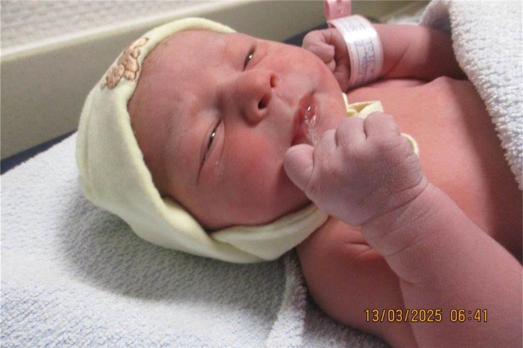 Elina Dolega, geboren am 13. März.