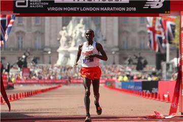 Eliud Kipchoge aus Kenia gewann den Marathon in London. Foto: Paul Harding/PA Wire