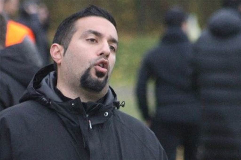 Re-Start der Amateure: Kreisliga-Trainer fordert den „fliegenden Wechsel“ Emre Aktas, Trainer vom VfL Kamen, macht sich Gedanken über die Optimierung des Re-Starts der Saison.