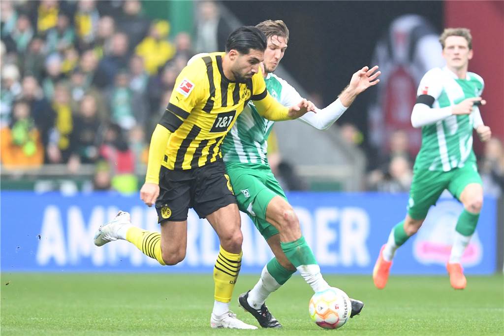 Emre Can führt ein Laufduell.
