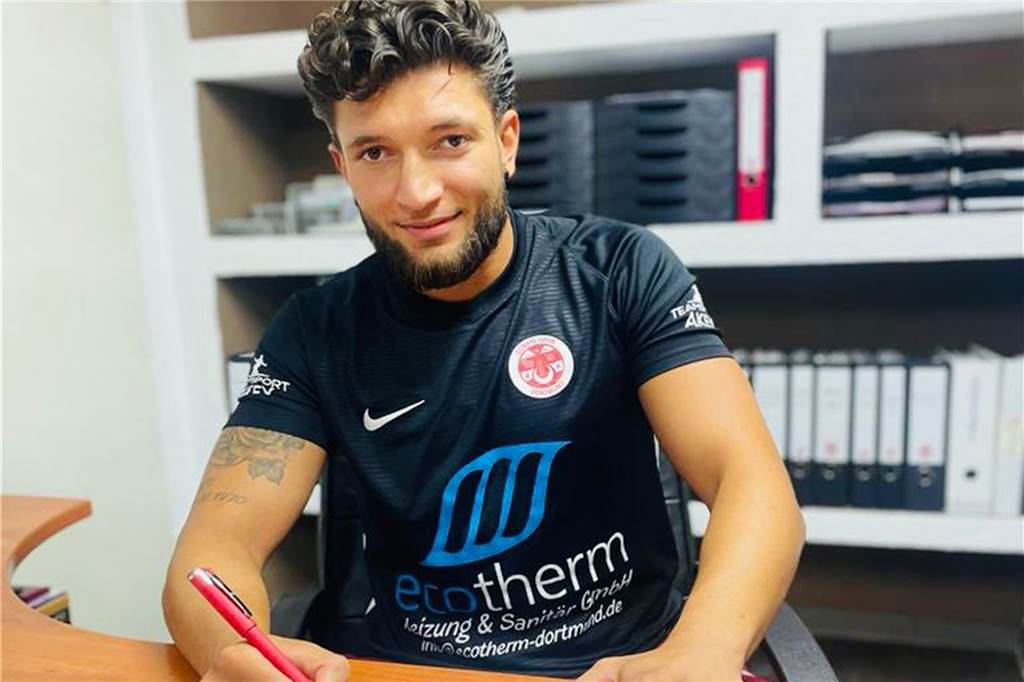 Ex-Regionalliga-Spieler übernimmt die Kreisliga A und schießt vier Tore in neun Minuten Emre Karaca unterschreibt seinen Vertrag bei Osmanlispor Dortmund.