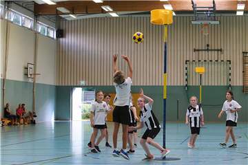 Ende Juli läutete ein E-Jugend-Turnier in der Sporthalle an der Kleinen Lönsstraße das Ende des Korfball-Lockdowns ein. Ende Oktober haben sich die Korbjäger wieder eine Pause verordnet.