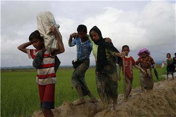 Endlich in Sicherheit: Rohingya-Flüchtlinge haben die Grenze zwischen Bangladesh und Myanmar überquert. Foto: Foto: Md. Mehedi Hasan/Pacific Press via ZUMA Wire