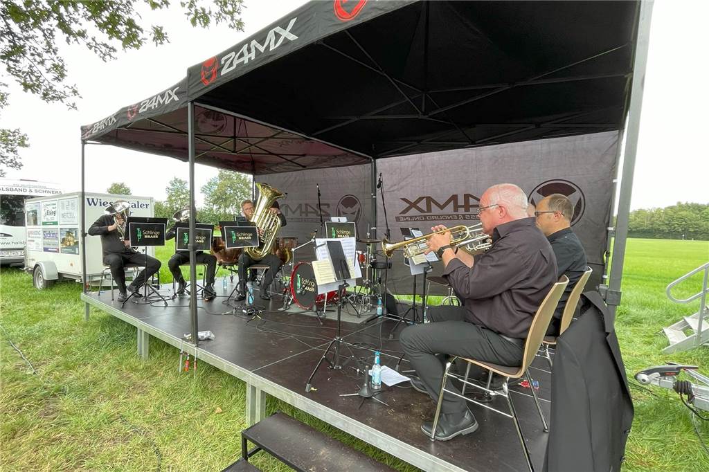 Enorm war die Resonanz auf den Open-Air-Gottesdienst, mit dem symbolisch der Start des Pastoralen Raumes SVS erfolgte. 