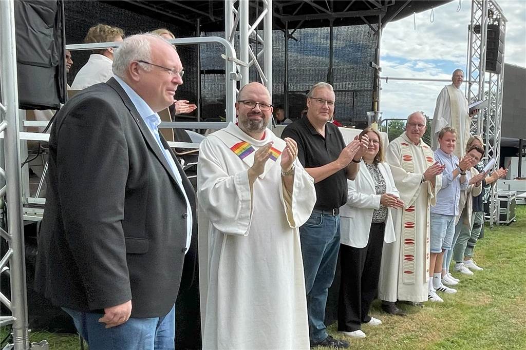 Enorm war die Resonanz auf den Open-Air-Gottesdienst, mit dem symbolisch der Start des Pastoralen Raumes SVS erfolgte. 
