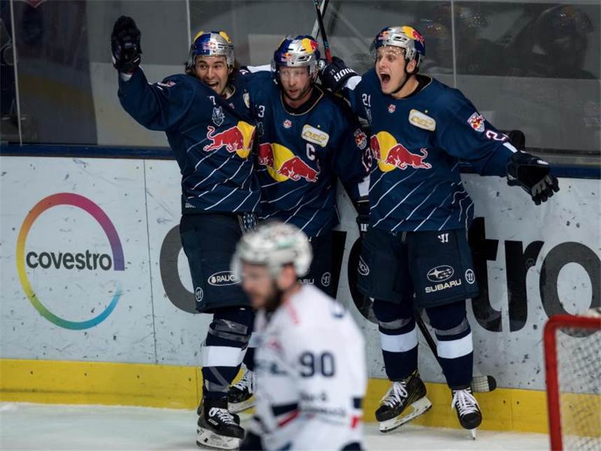 München erster DEL-Finalist - Nürnberg erzwingt Spiel sechs Entscheidung erst in der Overtime: Kapitän Michael Wolf traf in der Verlängerung zum 2:1. Foto: Sven Hoppe