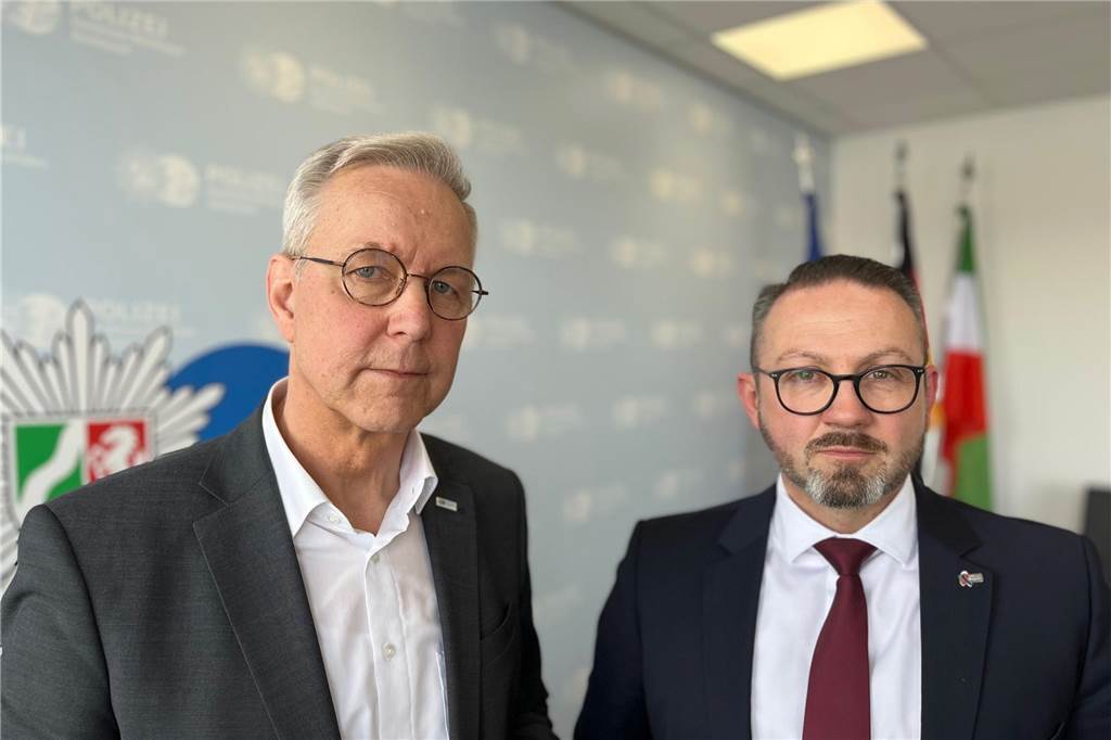 Bewaffnete Reichsbürger: Polizei zog nur wenige Waffen ein Entschlossen gegen Extremisten: Dortmunds Polizeipräsident Gregor Lange (l.) und Robert Herrmann (Direktion Kriminalität).