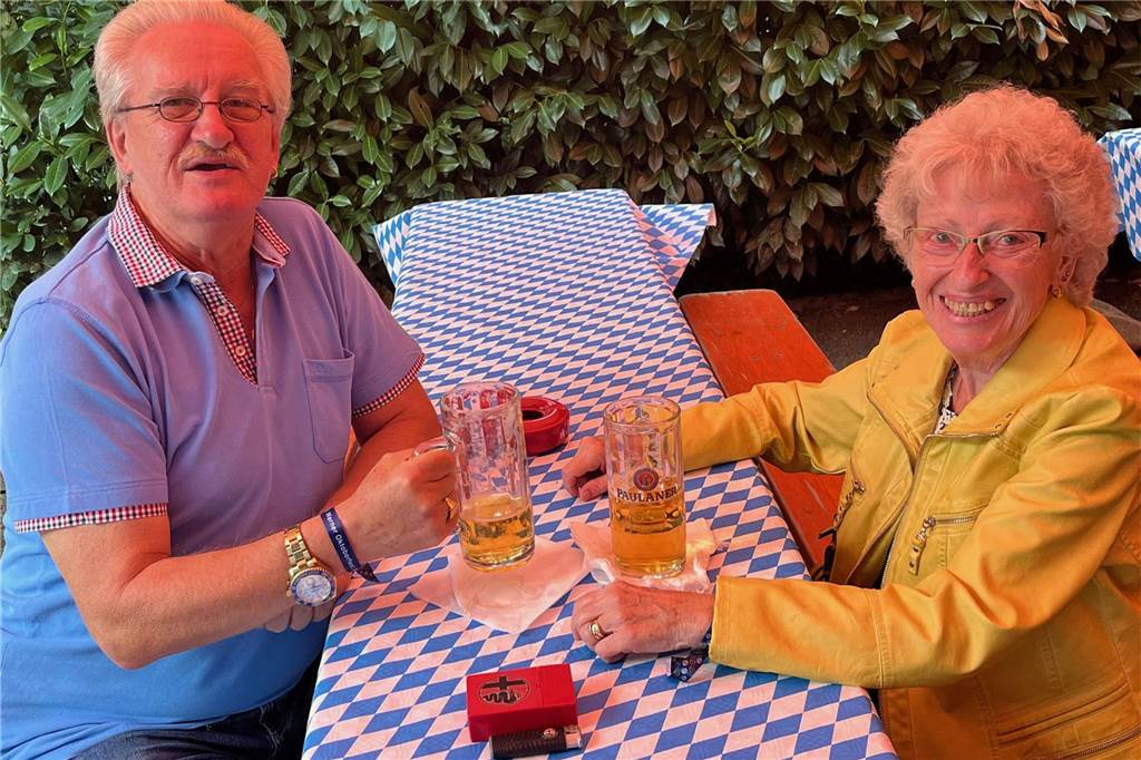 Entspannter Auftakt des Oktoberfestes 2024 am Freitagabend im Klostergarten.