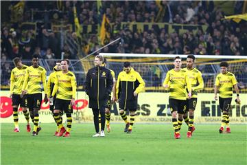 Enttäuschte BVB-Profis nach dem 2:2 gegen Freiburg.