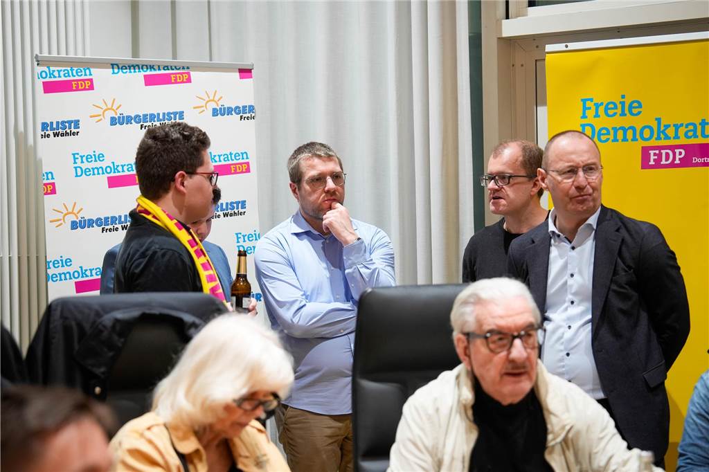 Die FDP am Wahlabend im Dortmunder Rathaus