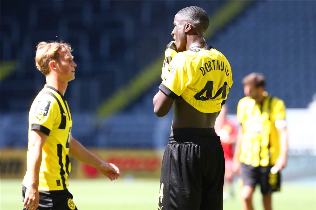 Enttäuschung pur: Soumaila Coulibaly und Marco Hober. 