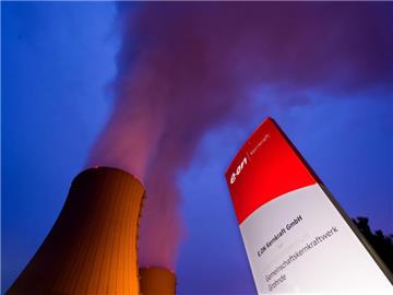 Eon reagiert mit einer Aufspaltung auf die Folgen der Energiewende. Foto: Julian Stratenschulte