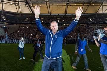 Er ist wiederda: Huub Stevens ist zum dritten Mal in seiner Laufbahn Trainer des FC Schalke 04.