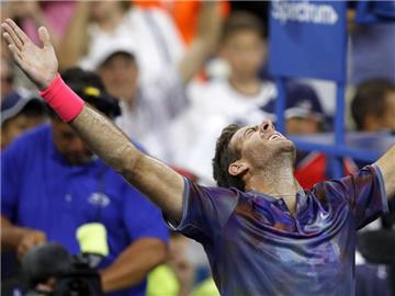 Er lag mit 0:2 Sätzen hinten, wehrte zwei Matchbälle ab - und gewann doch noch: Juan Martin del Potro. Foto: Adam Hunger