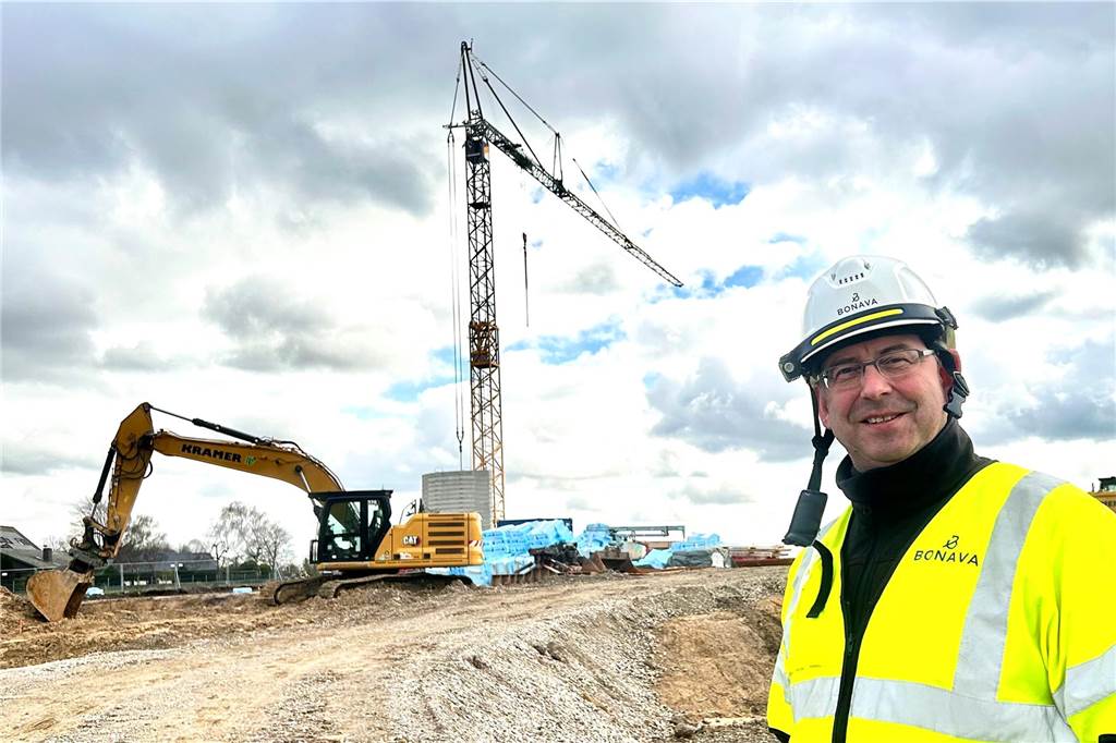 Kirschgärten-Baustart: Zehn Häuser sind im Neubaugebiet bereits verkauft Stefan Crumbach vor dem Baufeld.
