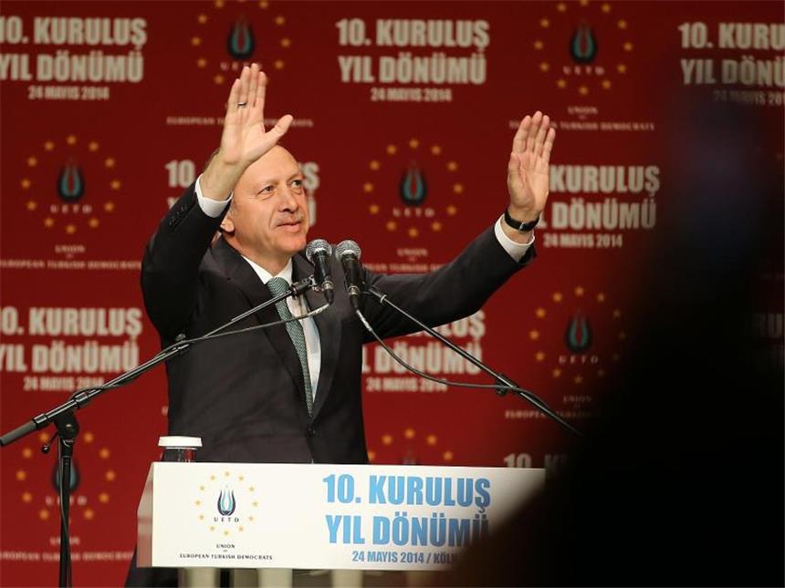 Erdogan darf in Deutschland nicht vor Landsleuten sprechen Erdogan-Auftritt in der Kölner Lanxess-Arena im Mai 2014. Foto: Oliver Berg