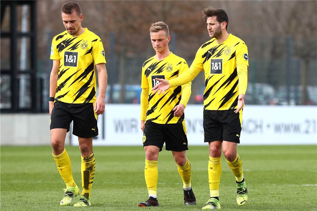 BVB-U23-Kapitän Franz Pfanne: „In der Breite sind wir stärker aufgestellt“ Erfahrenes Trio in der BVB-U23 (v.l.): Franz Pfanne, Marco Hober und Niklas Dams.