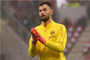 Eric Oelschlägel gehört beim BVB zum Profi-Kader, er absolvierte auch die Trainigslager mit der Mannschaft. Einsatzzeit sah er bislang aber nur in der U23.
