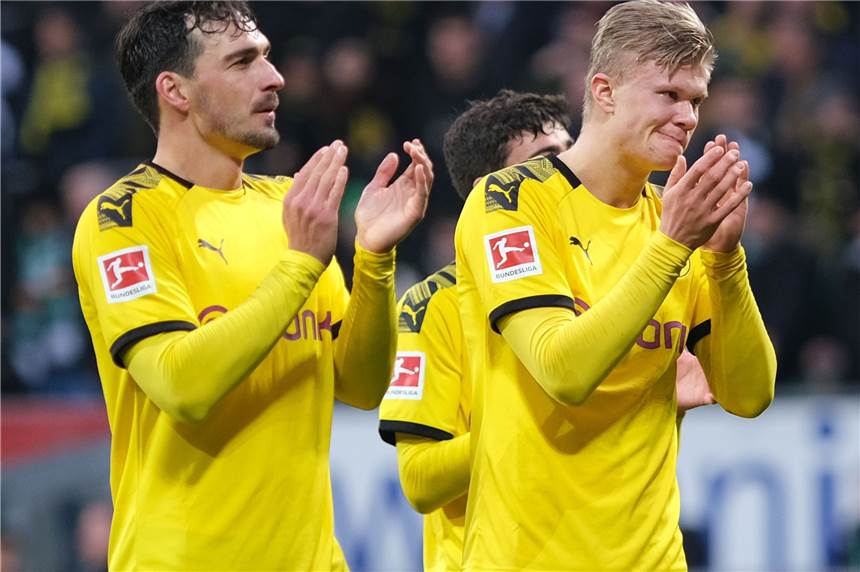 BVB-Podcast: Wenn Haaland und Hummels mal ausfallen – wer springt ein? Erling Haaland (r.) wird dem BVB lange fehlen, auch ein Ausfall von Mats Hummels droht.
