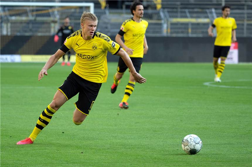 BVB ändert noch weitere Trikotnummern – und macht den Fans ein Angebot Erling Haaland stürmt in Zukunft beim BVB mit der 9 auf dem Rücken.