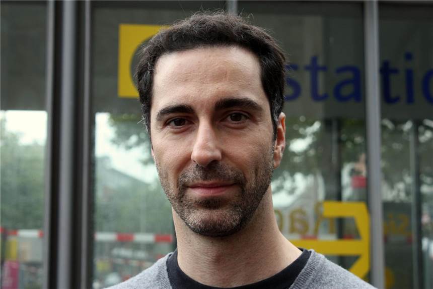 Juror Ermin Bravo schwärmt von Angelina Jolie Ermin Bravo entscheidet mit drei anderen Jury-Mitgliedern, wer den Spielfilmwettbewerb beim Filmfestival gewinnt.