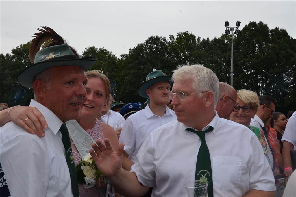 Schützen an der Vogelstange