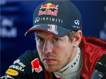Erneut hat Sebastian Vettel Probleme mit dem neuen Auto. Foto: Jens Buettner