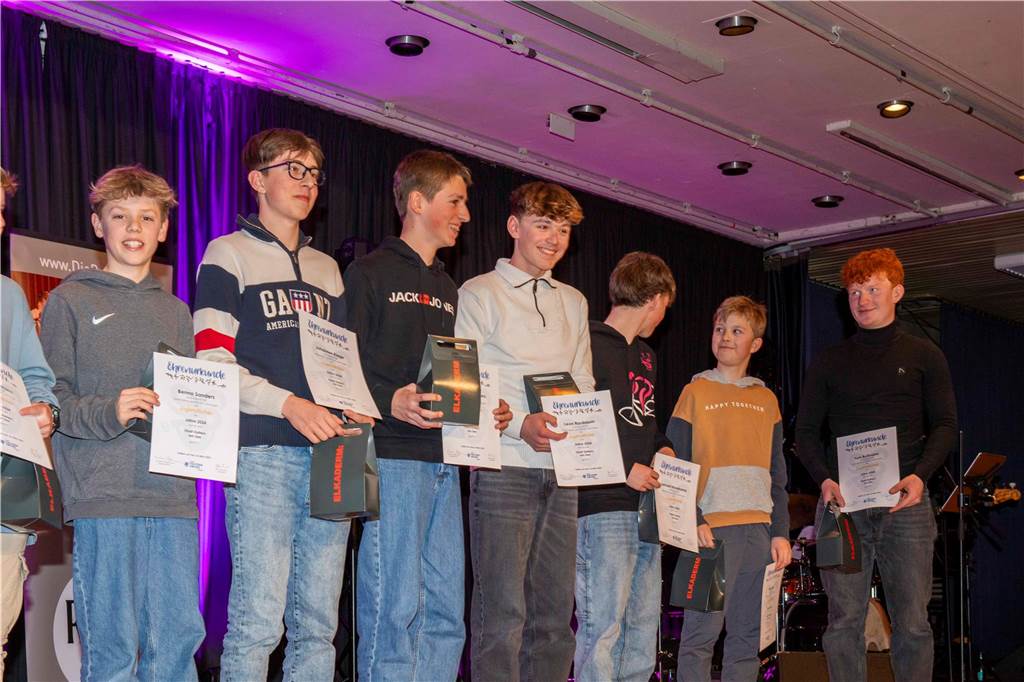 Erneut stand ein Abend ganz im Zeichen des Sports: Am Samstag wurden in der Aula des Schulzentrums Sportler und Sportlerinnen Halterns von Stadt und Stadtsportverband für ihre Leistungen im vergangenen Jahr ausgezeichnet.