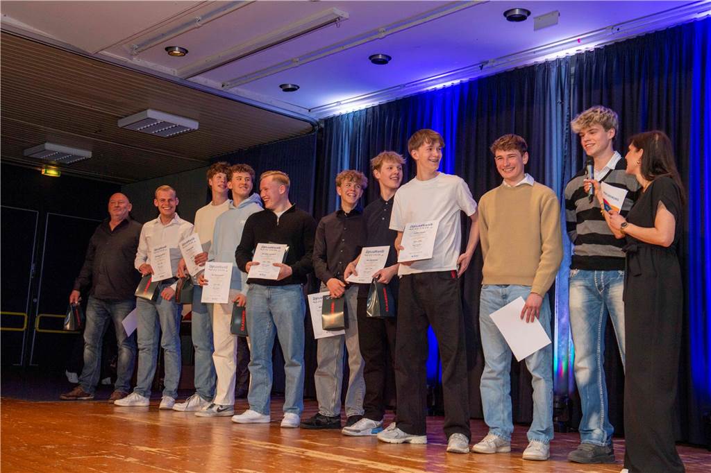 Erneut stand ein Abend ganz im Zeichen des Sports: Am Samstag wurden in der Aula des Schulzentrums Sportler und Sportlerinnen Halterns von Stadt und Stadtsportverband für ihre Leistungen im vergangenen Jahr ausgezeichnet.
