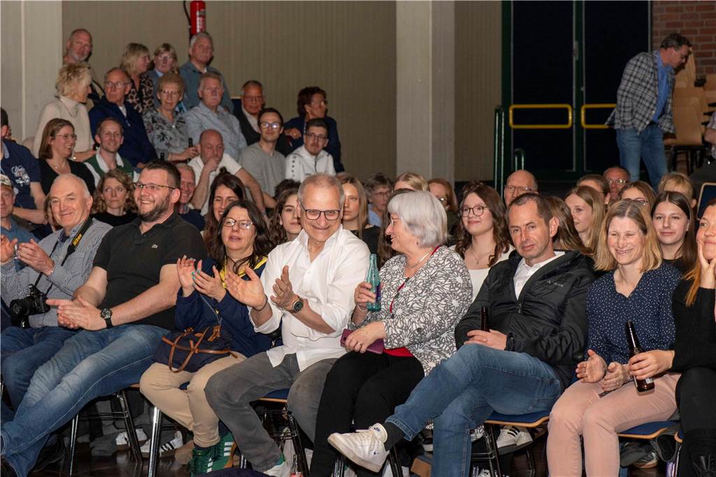 Erneut stand ein Abend ganz im Zeichen des Sports: Am Samstag wurden in der Aula des Schulzentrums Sportler und Sportlerinnen Halterns von Stadt und Stadtsportverband für ihre Leistungen im vergangenen Jahr ausgezeichnet.
