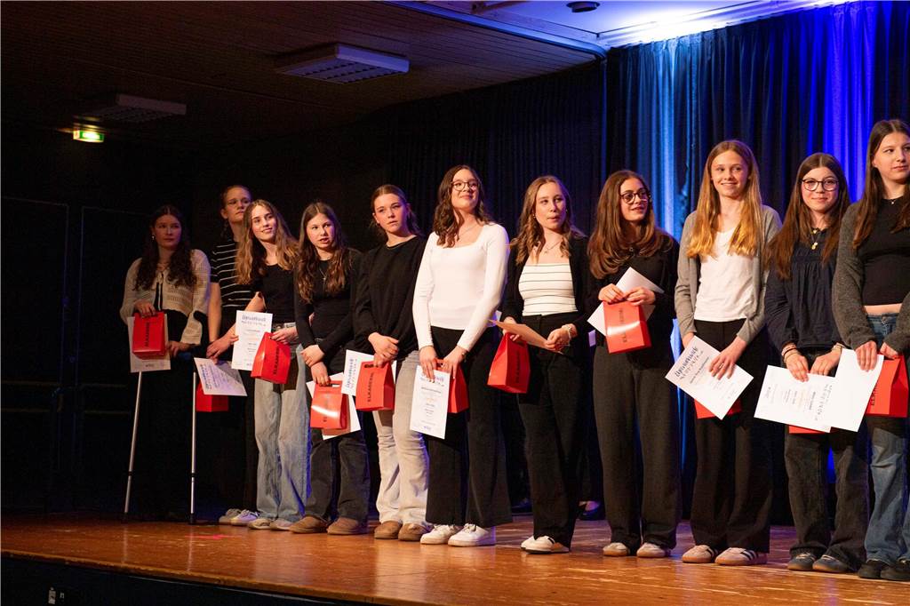 Erneut stand ein Abend ganz im Zeichen des Sports: Am Samstag wurden in der Aula des Schulzentrums Sportler und Sportlerinnen Halterns von Stadt und Stadtsportverband für ihre Leistungen im vergangenen Jahr ausgezeichnet.