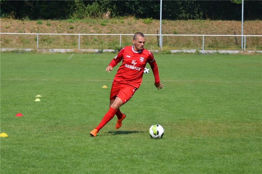 A-Ligist KF Sharri verpflichtet den nächsten Oberliga-erfahrenen Spieler Ersan Kusakci wechselt in die Kreisliga zum KF Sharri.