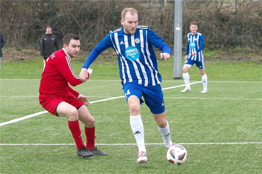 Erst führte der SSV Rhade mit 3:1, dann drehte der ETuS Haltern die Partie und setzte sich am Ende mit 4:3 durch.