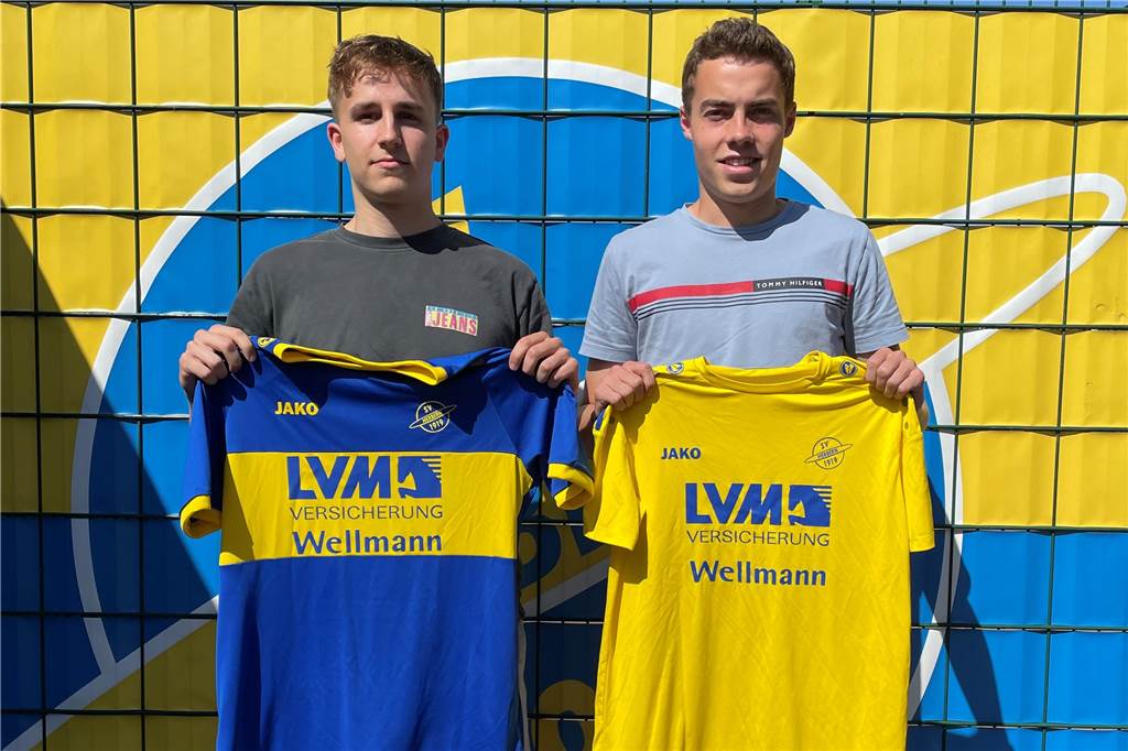 Erst im Sommer war Yannick Bösl (l.) zusammen mit Fabian Hellmich zum SV Herbern gewechselt.