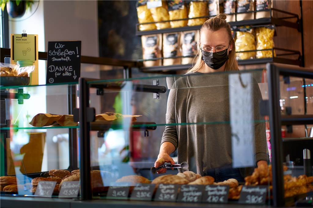 „Lieber kurz und schmerzlos“: Besondere Bäckerei im Kreuzviertel schließt überraschend Erst letzten September hat Lena Prinz die Bäckerei eröffnet. Sonntag ist Schluss.