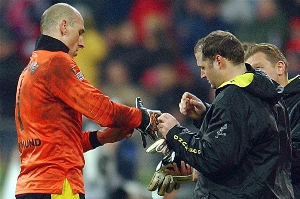 Erst Torschütze, dann Torwart: BVB-Legende Jan Koller.
