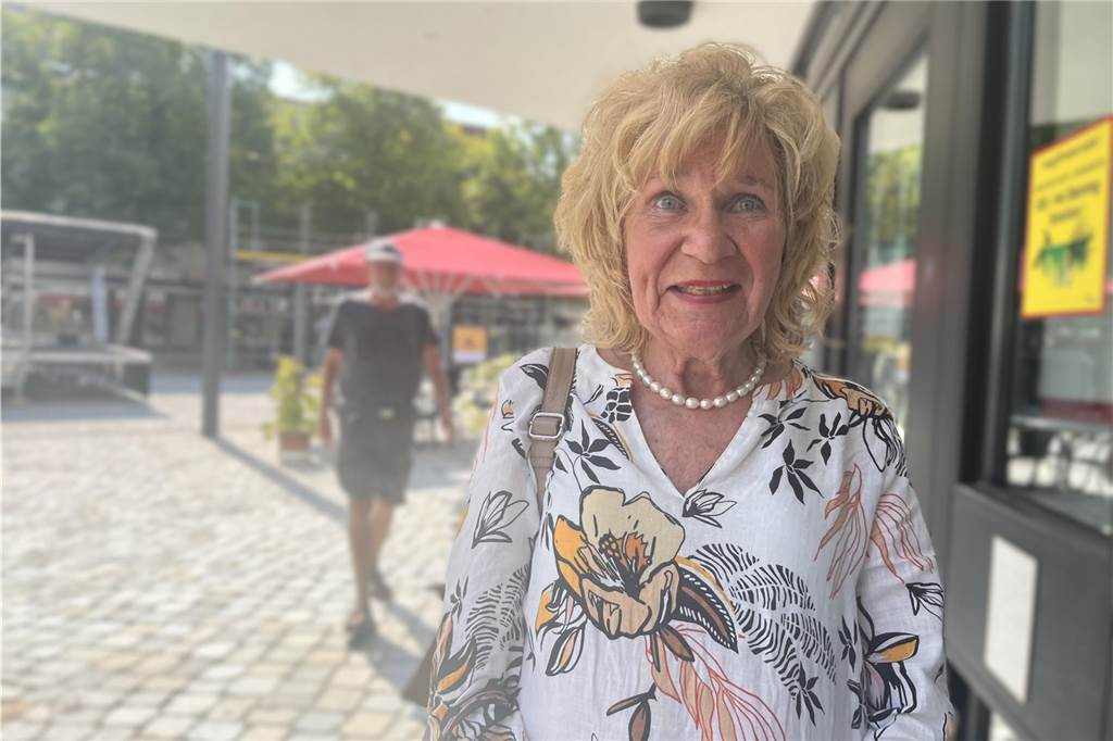 Marktplatz eröffnet - Umfrage: So gefällt den Schwertern das Ergebnis Irmgard Schankat hat ihre Meinung zum Marktplatz geändert.