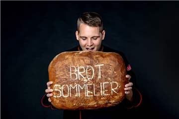 Erster Brotsommelier im Kreis Borken ist Manuel Spangemacher aus dem Familienbetrieb Spangemacher, der Filialen in Dorsten, Raesfeld und Borken hat.