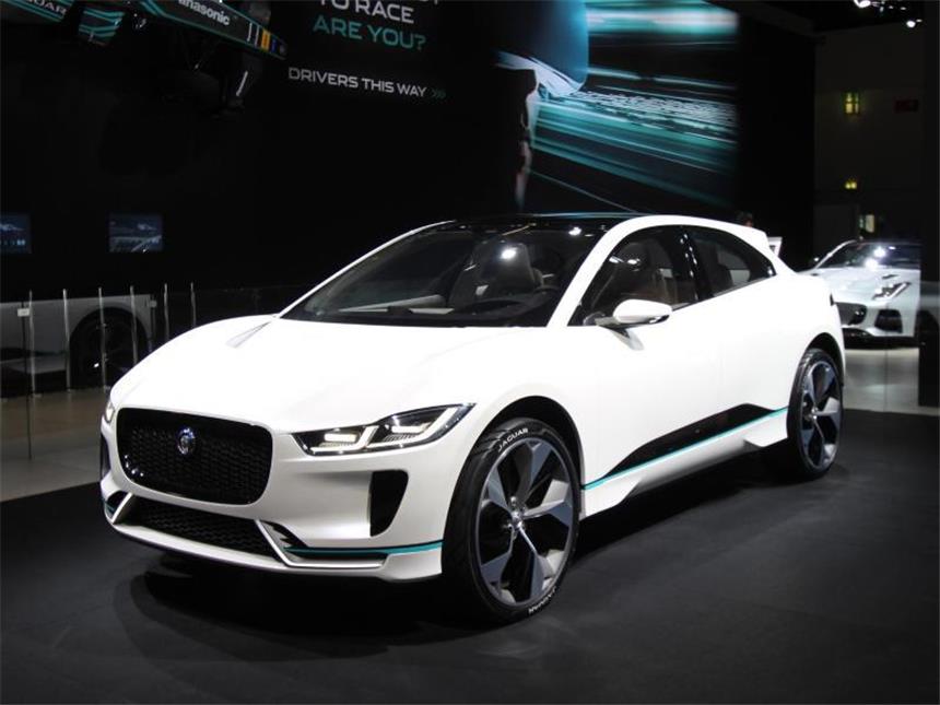Jaguar bringt den I-Pace im ersten Halbjahr 2018 Erster Elektrowagen der Marke und schon ein SUV: der Jaguar I-Pace. Foto: Thomas Geiger/dpa-tmn