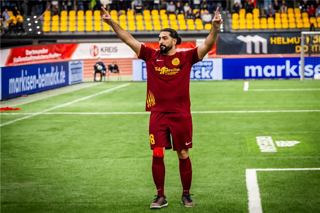 Stürmer der Löwen zum Spieler des Spieltags gekürt: Ertugrul Aksoy spielte eine starke Hallenstadtmeisterschaft für die Dortmunder Löwen.