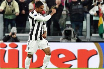 Erzielte gegen CDC Genua das Tor des Tages für Juventus Turin: Ex-Bayern-Profi Douglas Costa. Foto: Andrea Di Marco